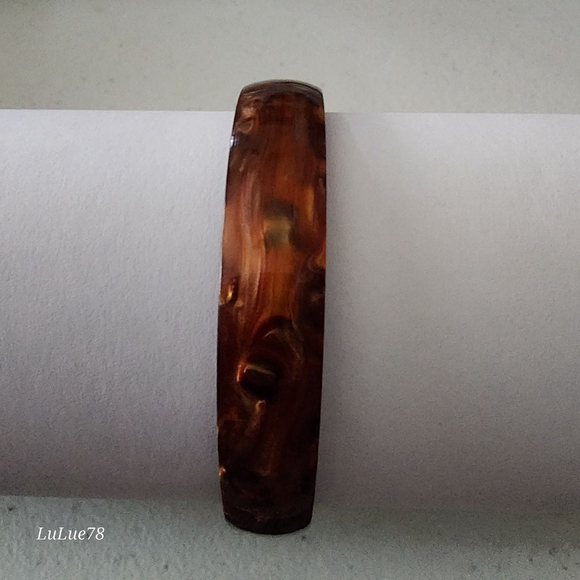 Women's Marbled Pattern Bangle Bracelet - Picture 3 of 11